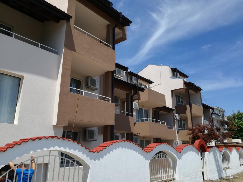 Отель Siana House Равда Экстерьер фото