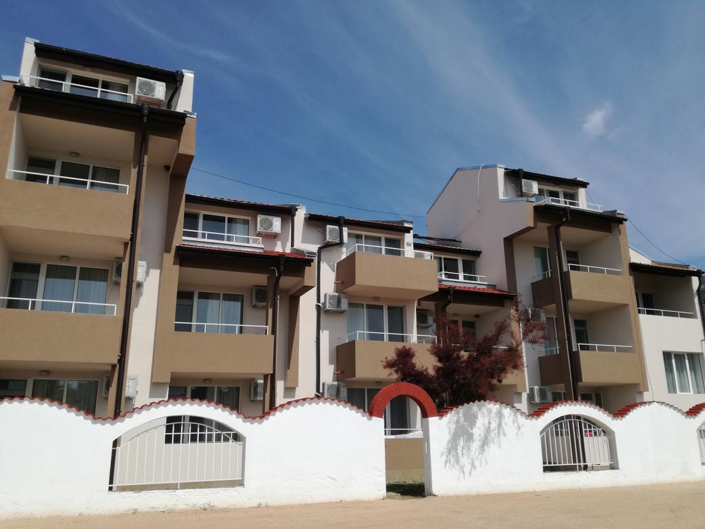 Отель Siana House Равда Экстерьер фото