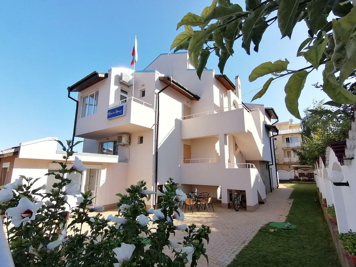 Отель Siana House Равда Экстерьер фото